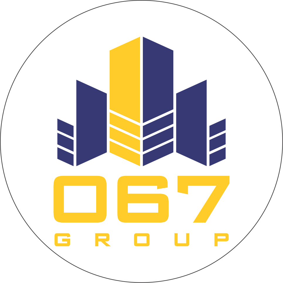 067 Playground Equipment Logo